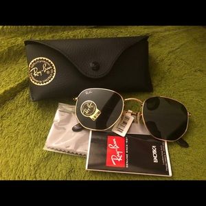 Ray-Ban unisex Sunglasses Brand New!